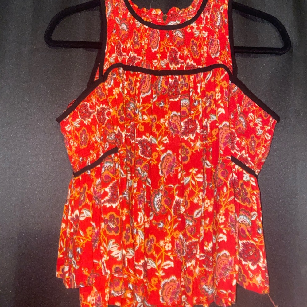 Floral red top